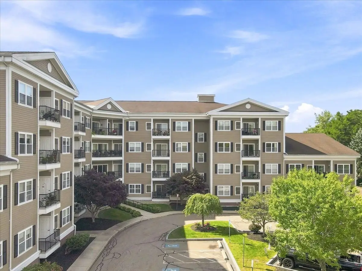 989 East St #303, Dedham, MA 02026 - #1