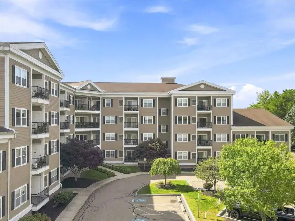 989 East St #303, Dedham, MA 02026
