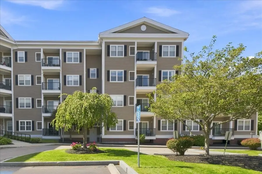 989 East St #303, Dedham, MA 02026 - #2