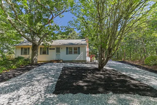 4 So Highland Way, Truro, MA 02652