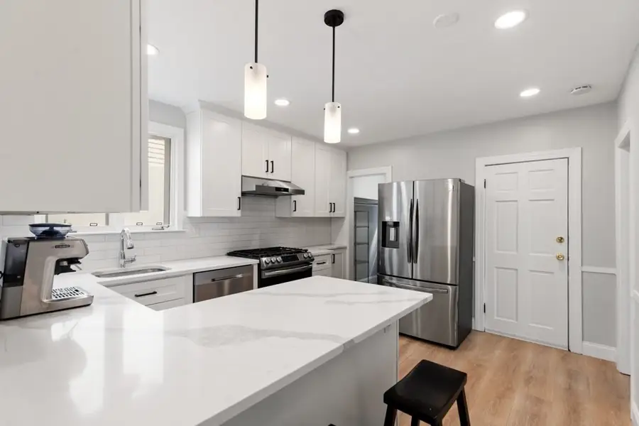 47 Litchfield St #102, Boston, MA 02135 - #3