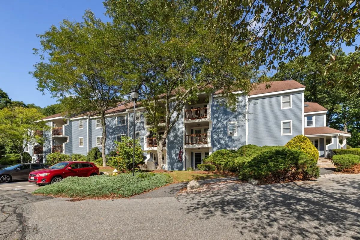 106 Heritage Dr #106, Whitinsville, MA 01588 - #1