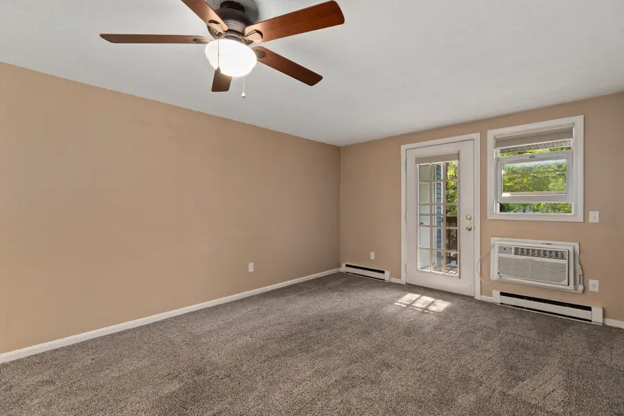 106 Heritage Dr #106, Whitinsville, MA 01588 - #2