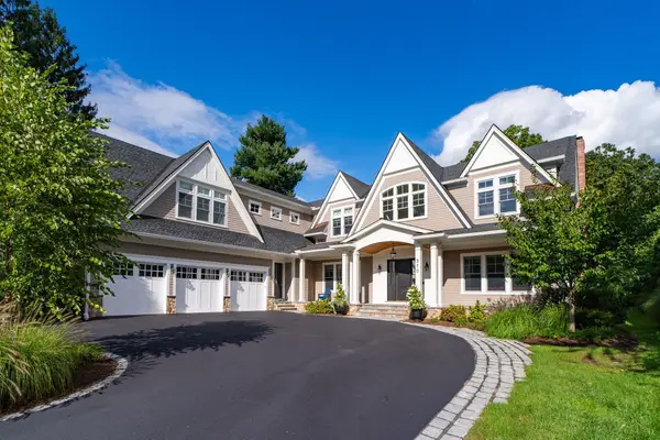 370 Grove St, Needham, MA 02492