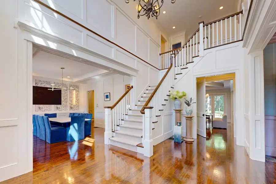 370 Grove St, Needham, MA 02492 - #2
