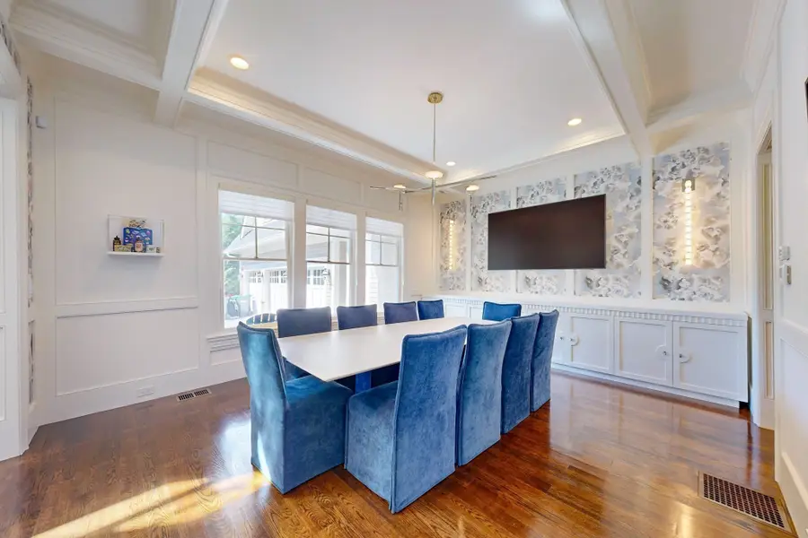 370 Grove St, Needham, MA 02492 - #3