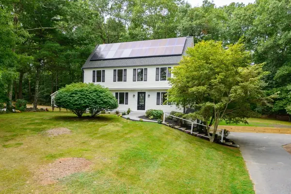 21 Old Barn Rd, Plymouth, MA 02360