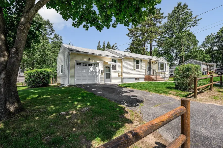 9 Hinckley Rd, Tewksbury, MA 01876 - #2