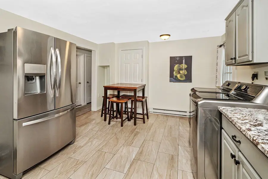42 Mokema Ave, Waltham, MA 02451 - #3