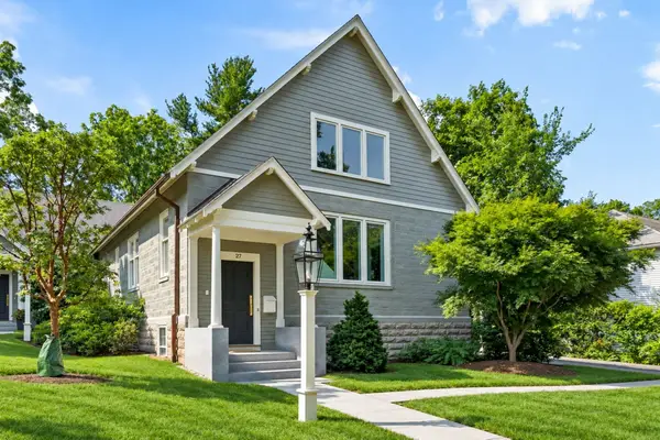 27 Lang Street #27, Concord, MA 01742
