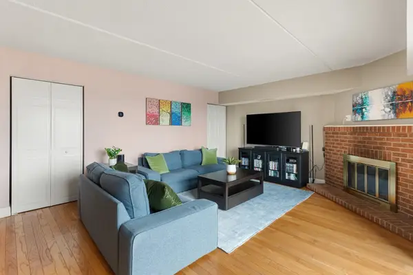 390 Broadway #51, Somerville, MA 02145