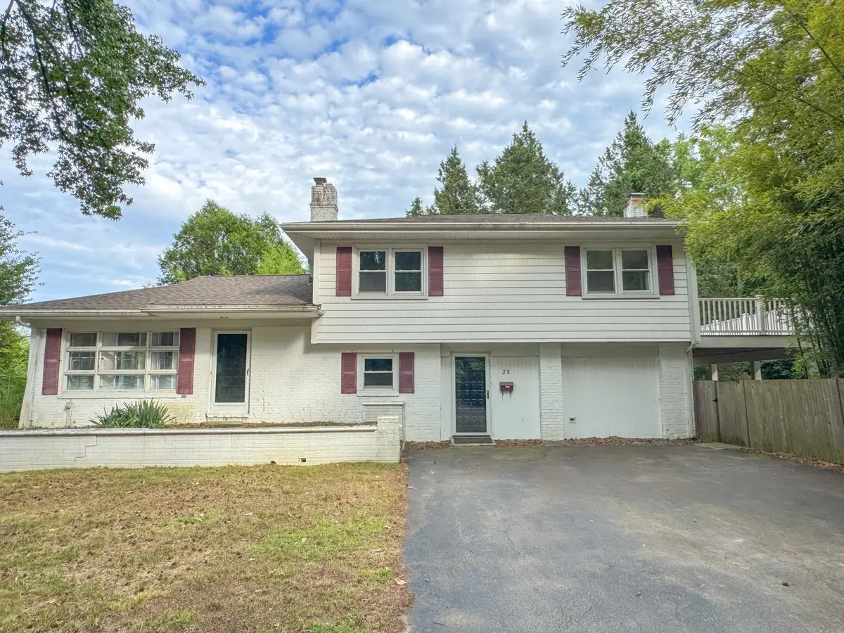 28 Hill Top Dr, Warwick, RI 02818 - #1