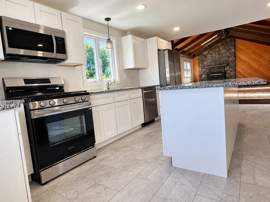 133 State St, New Bedford, MA 02740 - #2