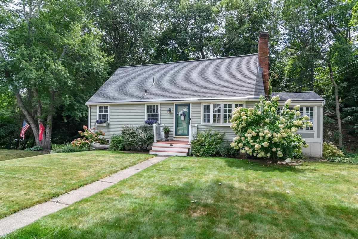 37 Pine St, Natick, MA 01760 - #1