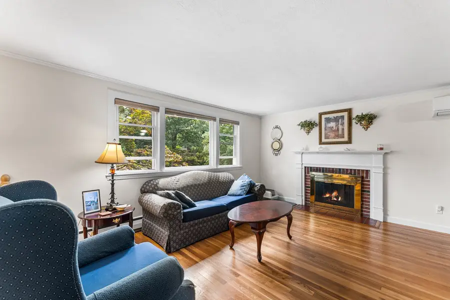 35 Donna Rd, Holliston, MA 01746 - #3