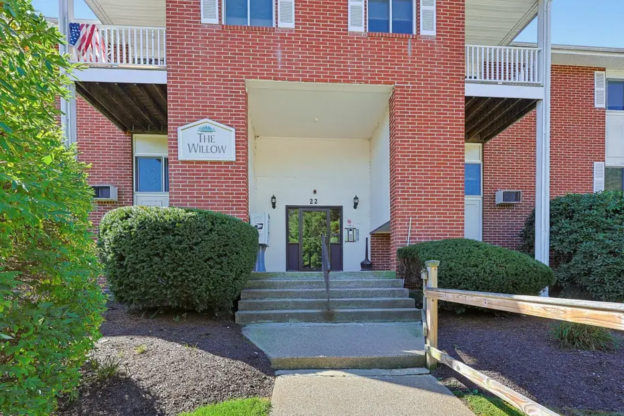 22 Dailey St #F, Attleboro, MA 02703 - #2