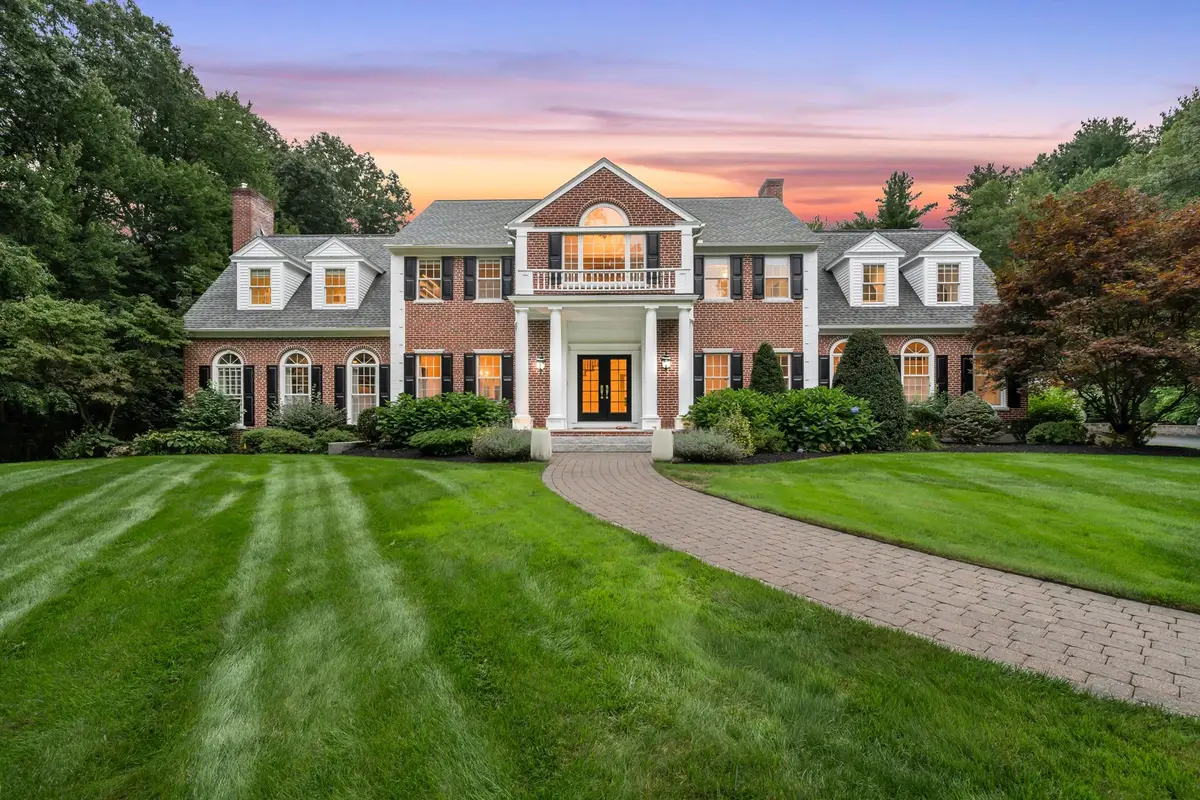 40 Grandview Rd, Chelmsford, MA 01824 - #1