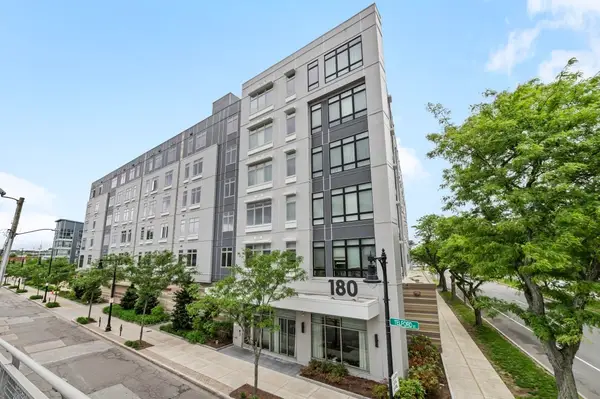 180 Telford Street #611, Boston, MA 02135