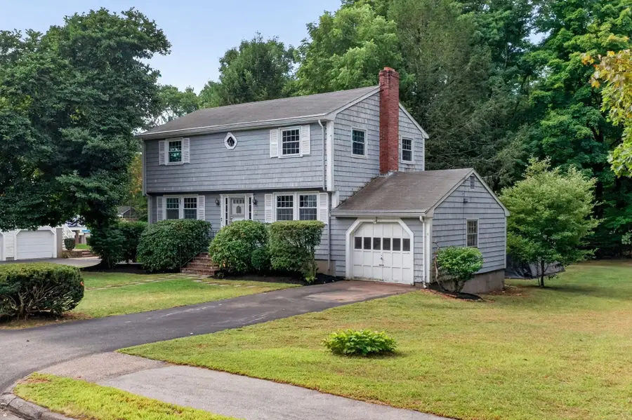 5 Robert Sproul Rd, Medfield, MA 02052 - #2