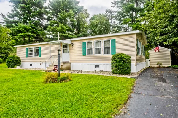 14 Sunnydale Circle, Brimfield, MA 01010