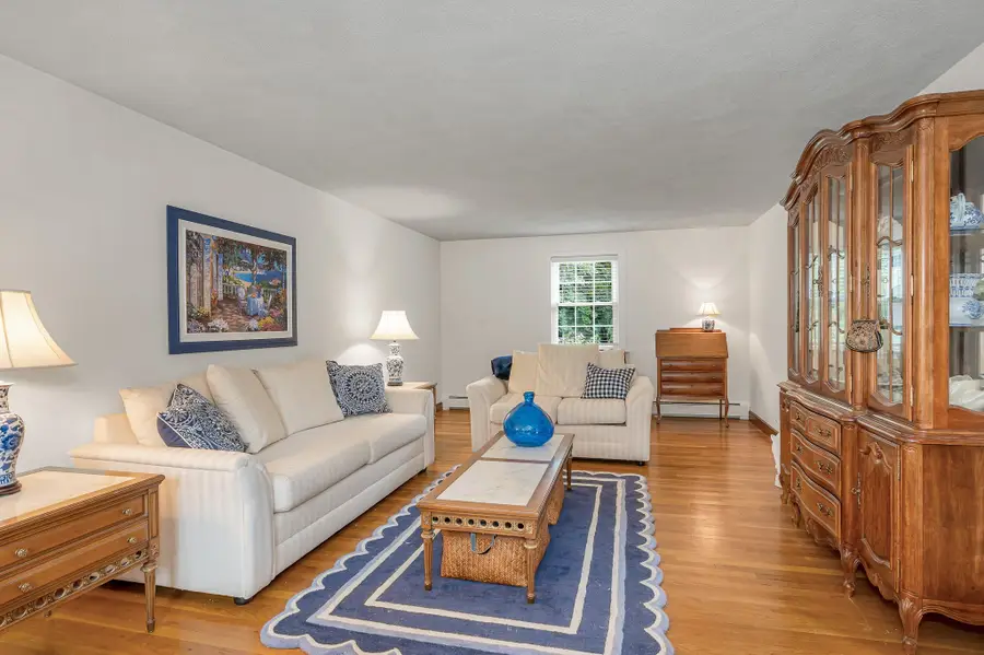 6 Murphy Circle, Framingham, MA 01701 - #3