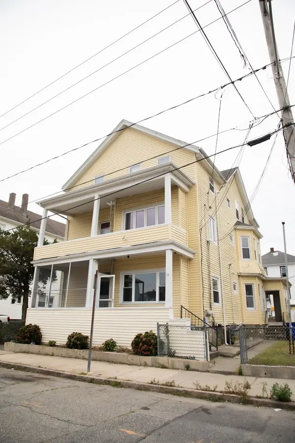 73 Wooley St, Fall River, MA 02724