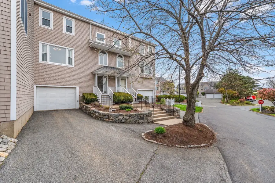 7 Whaler Ln #Unit 7, Quincy, MA 02171 - #2