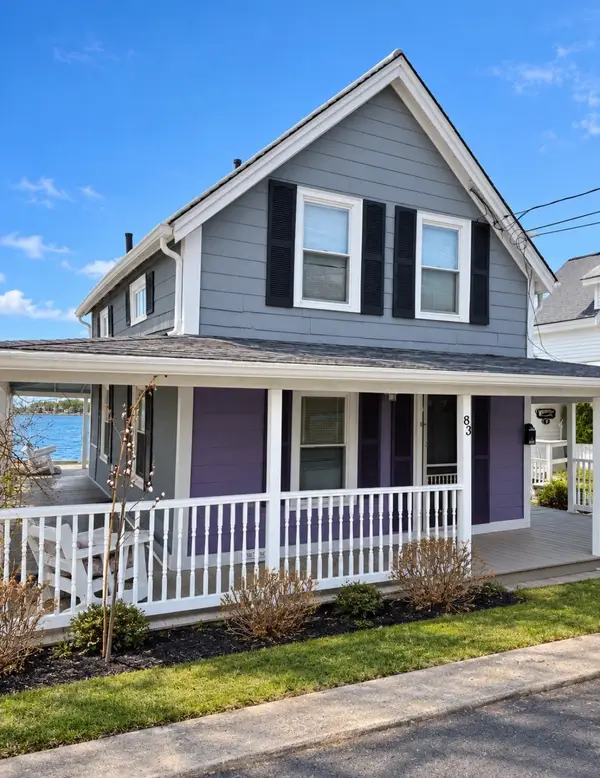 83 Bay St, Hull, MA 02045