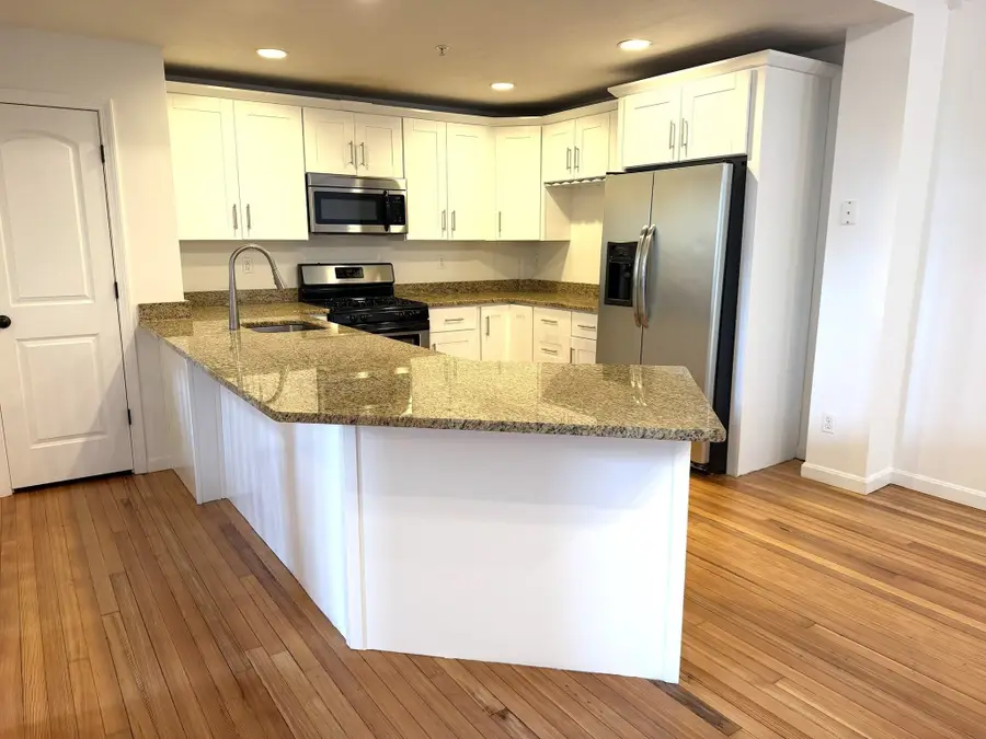 157 Beale Street #5, Quincy, MA 02170 - #3
