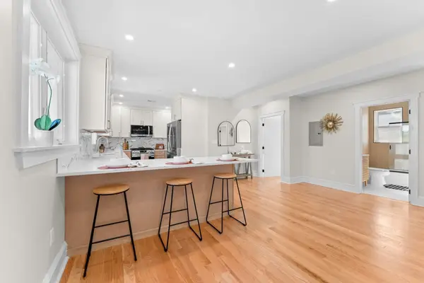 194 Washington Ave #3, Winthrop, MA 02152
