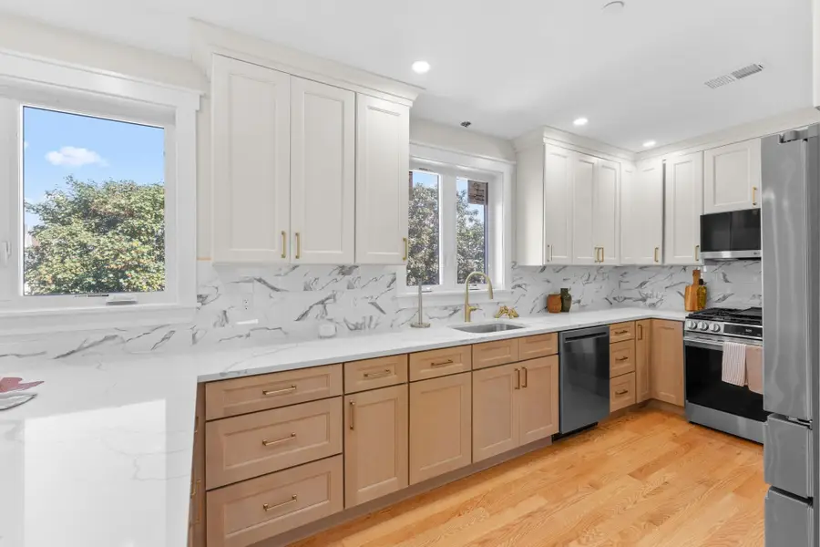 194 Washington Ave #3, Winthrop, MA 02152 - #2