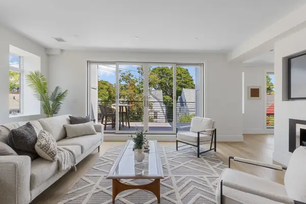 24 Auburn #PH, Brookline, MA 02446