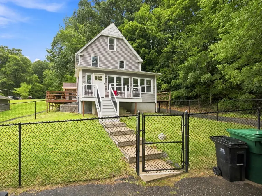 96 Granby Rd, Chicopee, MA 01013 - #2