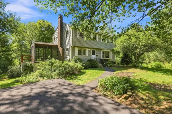 30 Ideal Ave, Chelmsford, MA 01824
