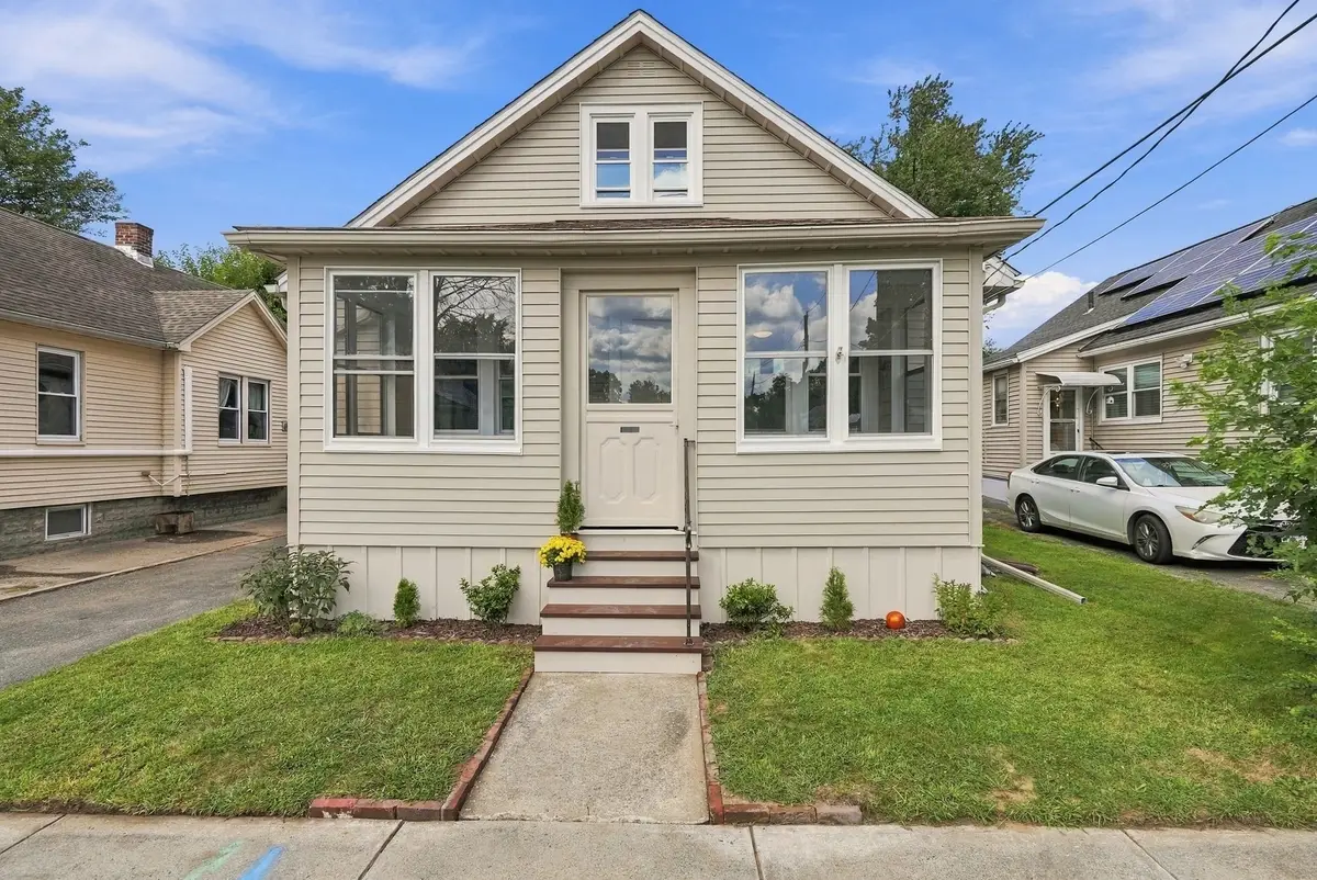 128 Wilber St, Springfield, MA 01104 - #1