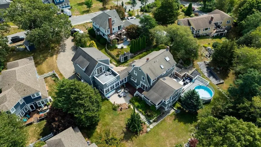 18 Holly St, Gloucester, MA 01930 - #2