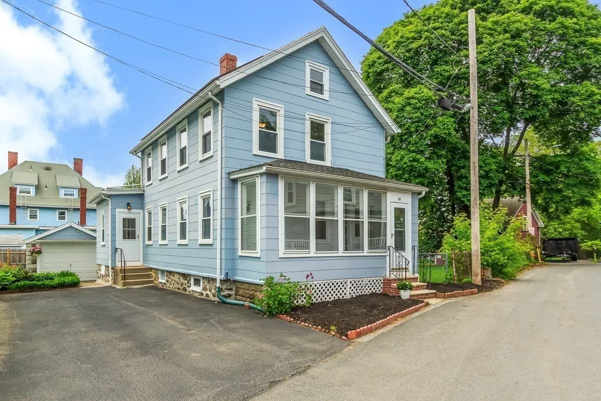 10 Elm Ct, Andover, MA 01810 - #1
