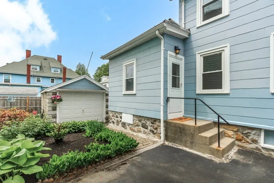 10 Elm Ct, Andover, MA 01810 - #2