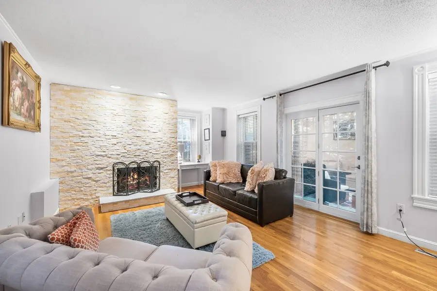 1175 Chestnut St #3, Newton, MA 02464 - #2
