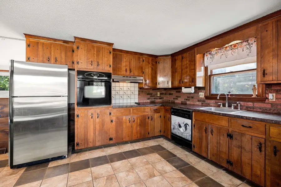 504 High Street, Dunstable, MA 01827 - #3