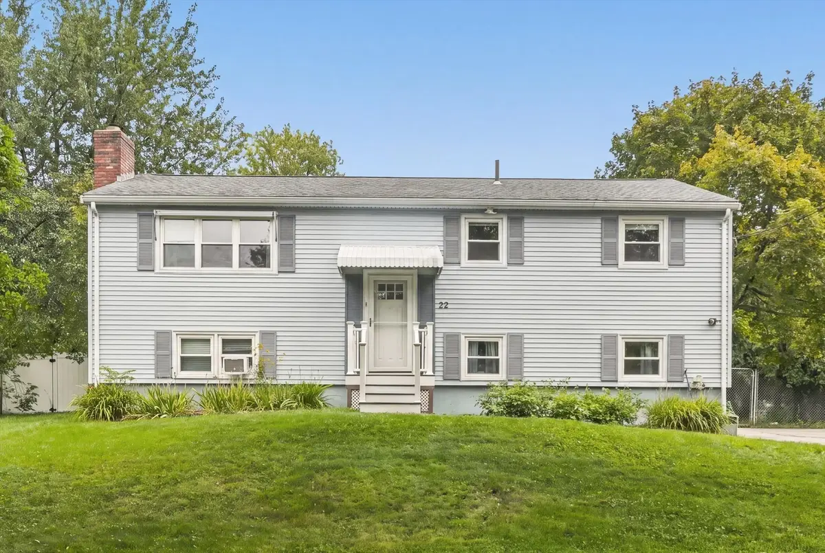 22 Woodbury St, Salem, NH 03079 - #1