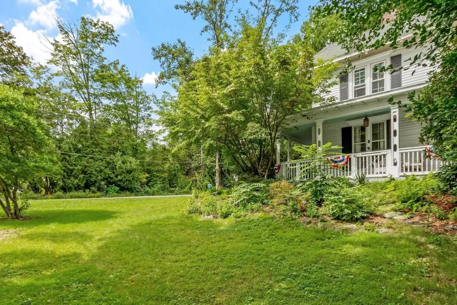 46 Broad St, Barre, MA 01005 - #3