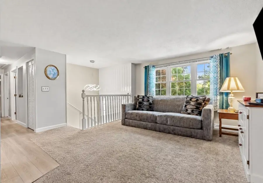 15 Sharyn Circle, Lowell, MA 01852 - #3