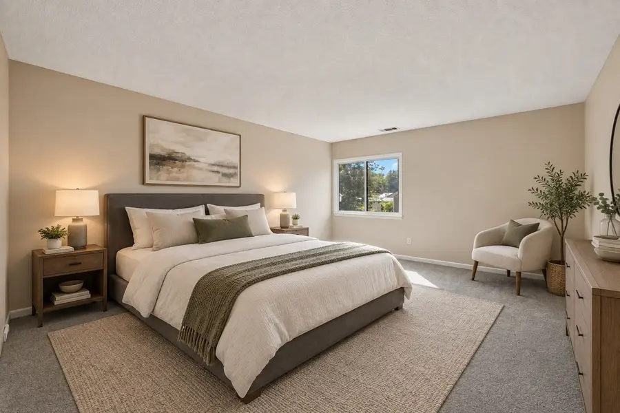 9 Thayer Pond Dr #8, North Oxford, MA 01537 - #2