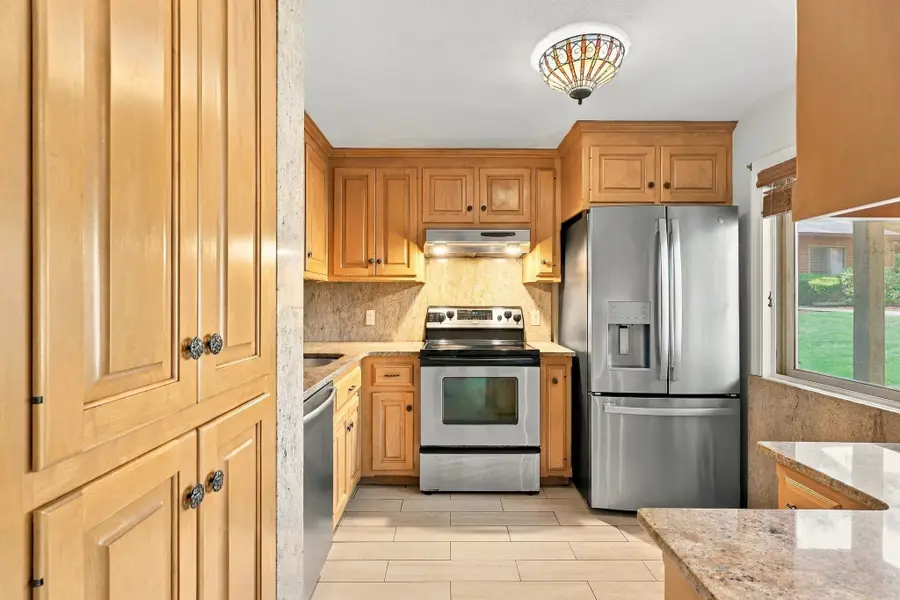 109 Highwood Drive #109, Franklin, MA 02038 - #3