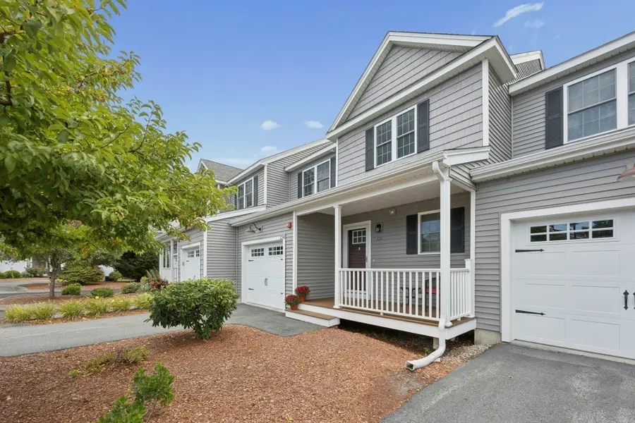 124 Ice House Landing #124, Marlborough, MA 01752 - #3