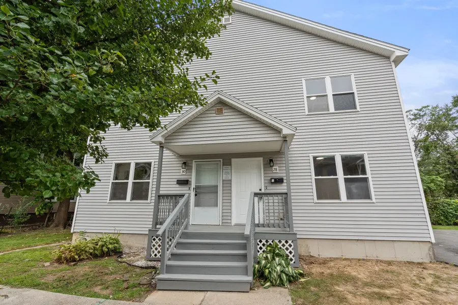 28 Dawes St, Springfield, MA 01109 - #3