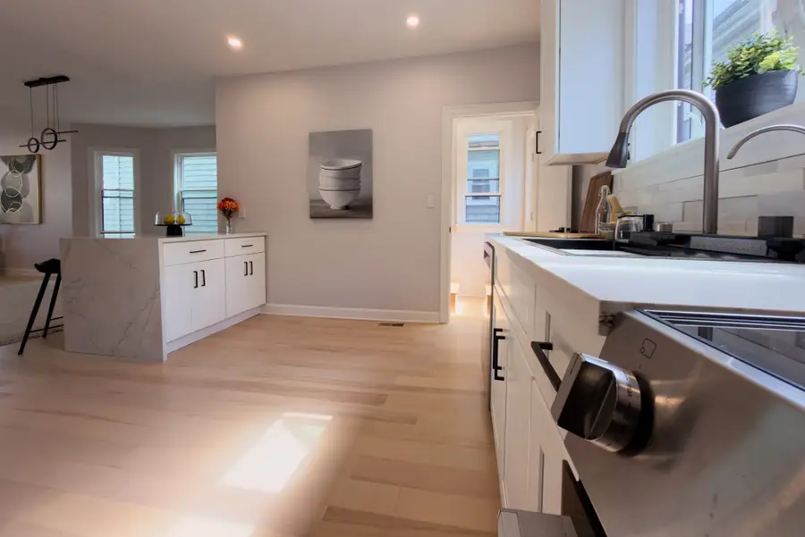 446 Broadway #1, Somerville, MA 02145 - #2