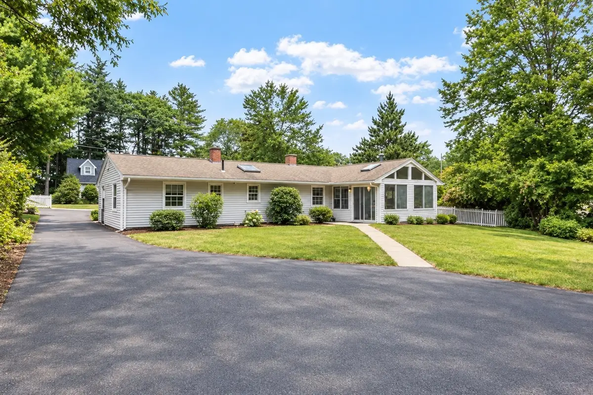 4 Algonquin Rd, Chelmsford, MA 01824 - #1