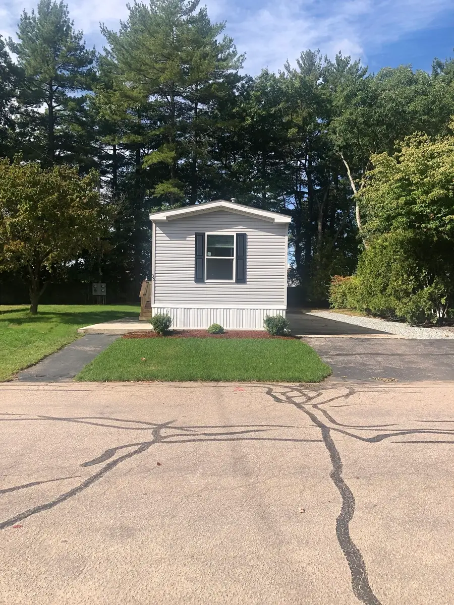 35 Woodchip Sq, North Attleboro, MA 02760 - #2